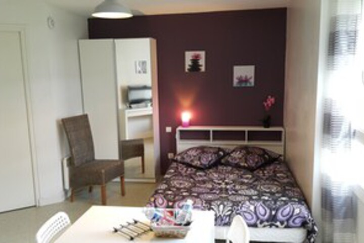 Room 48 of 65