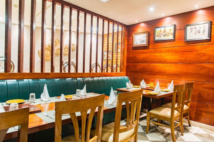 Dining Photos