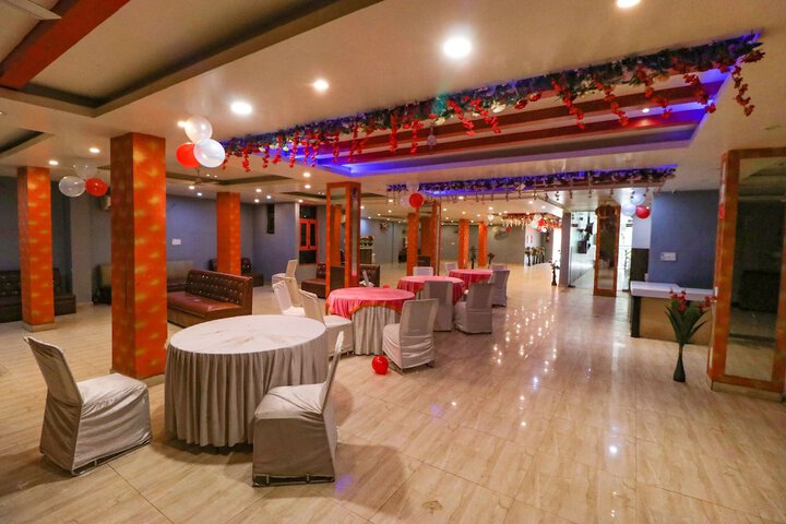 Ballroom/Hall 39 of 42