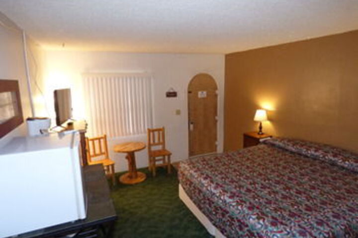 Room 14 of 35