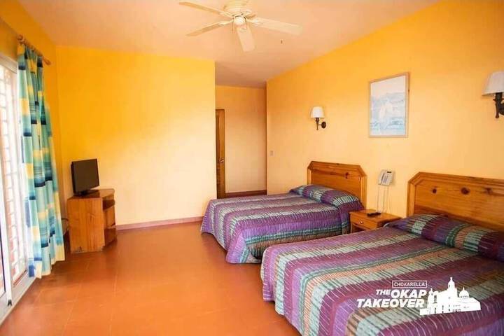 Room 4 of 36