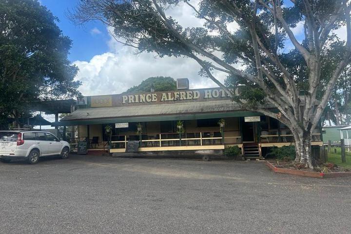 gundy pub & caravan park
