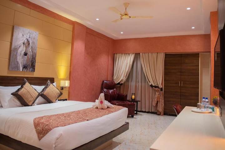 Room 10 of 31