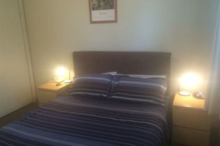 Room 2 of 5