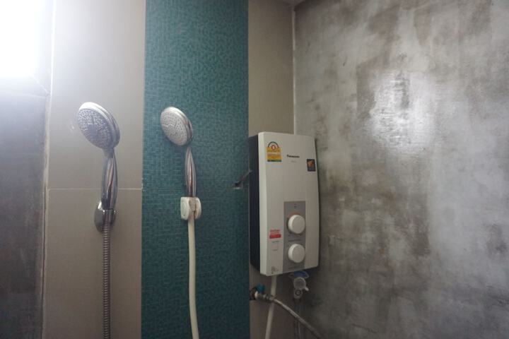 Room 26 of 32