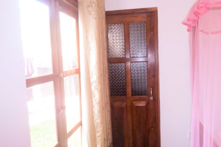Room 6 of 21