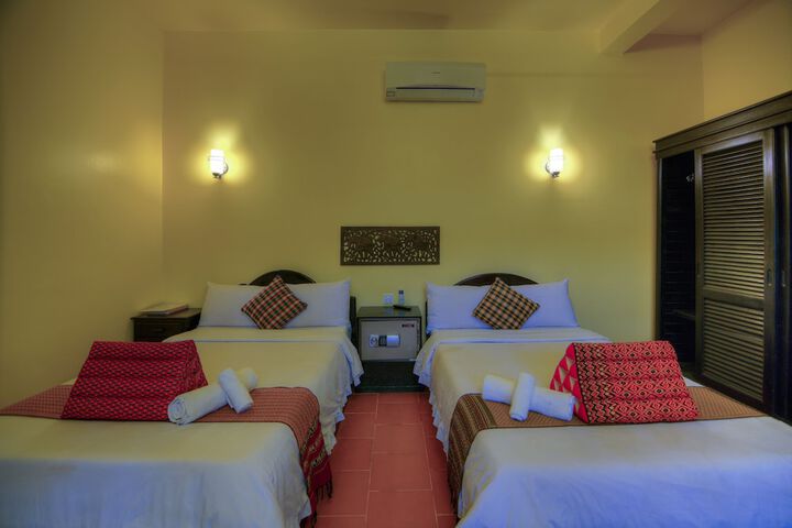 Room 15 of 73