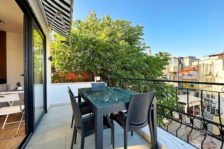 Terrace/Patio 56 of 99