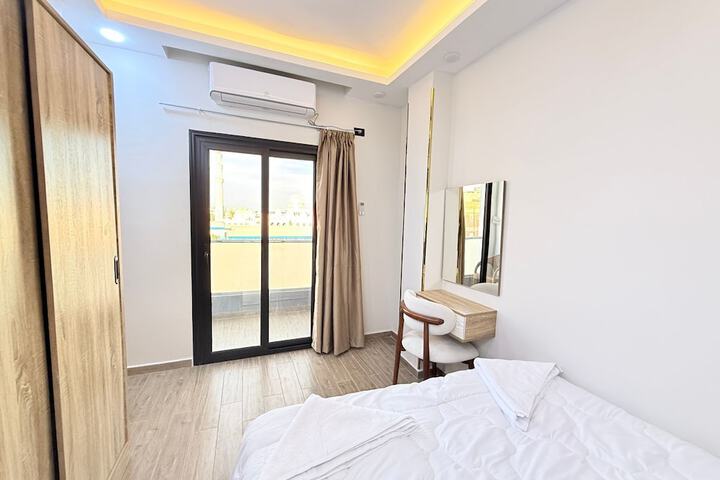 Room 13 of 92