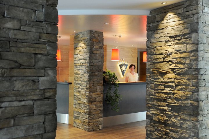 Hotel Interior 6 of 97