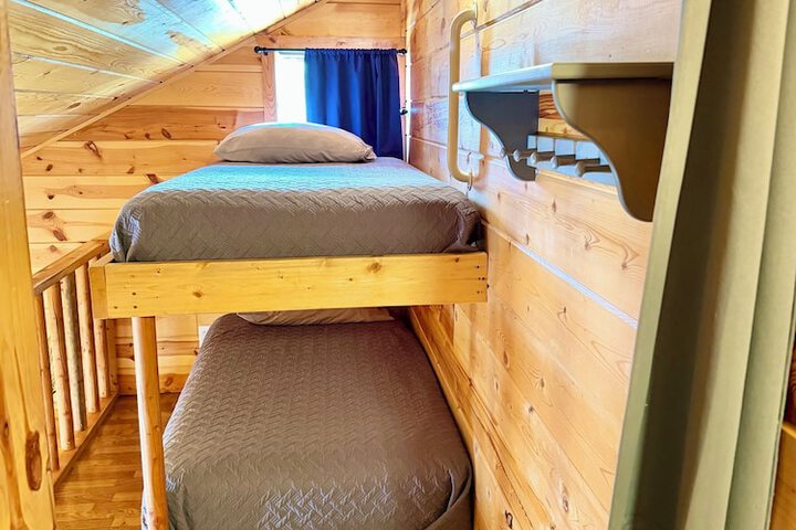 Room 43 of 154