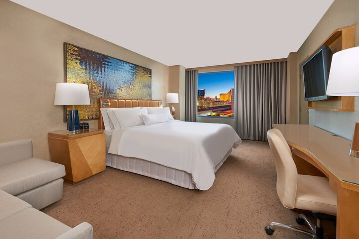 Room 10 of 67