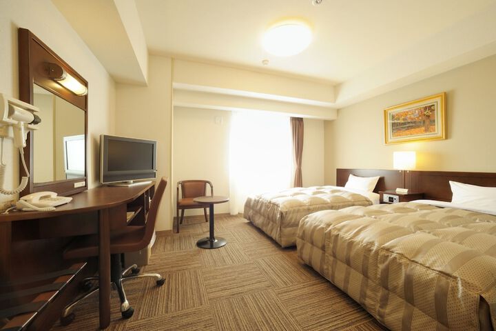 Room 9 of 29