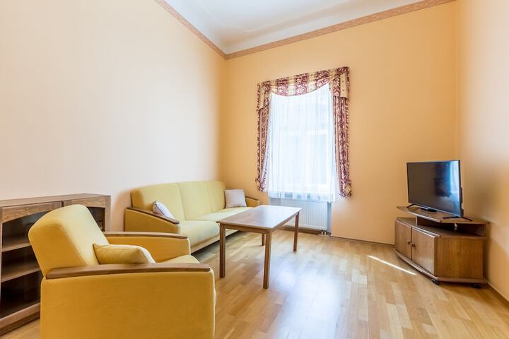Room 48 of 92