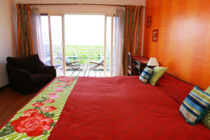 Room 16 of 28