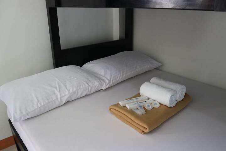 Room 17 of 49