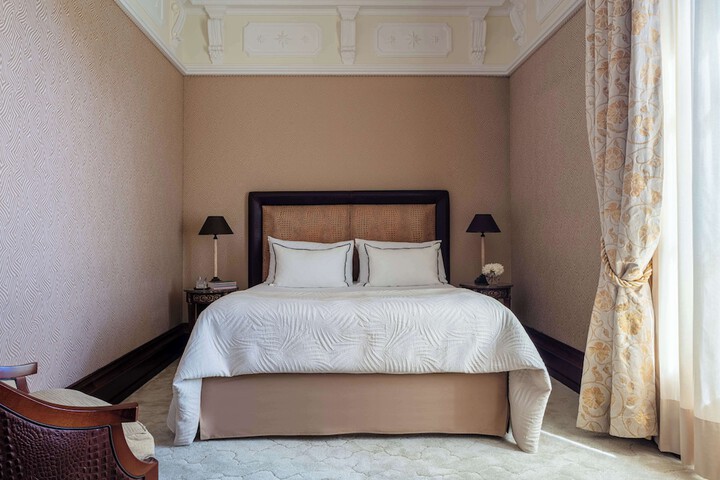 Room 26 of 105