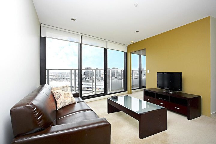 Room 3 of 38