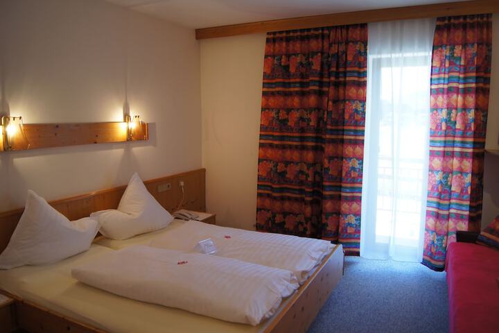 Room 36 of 82