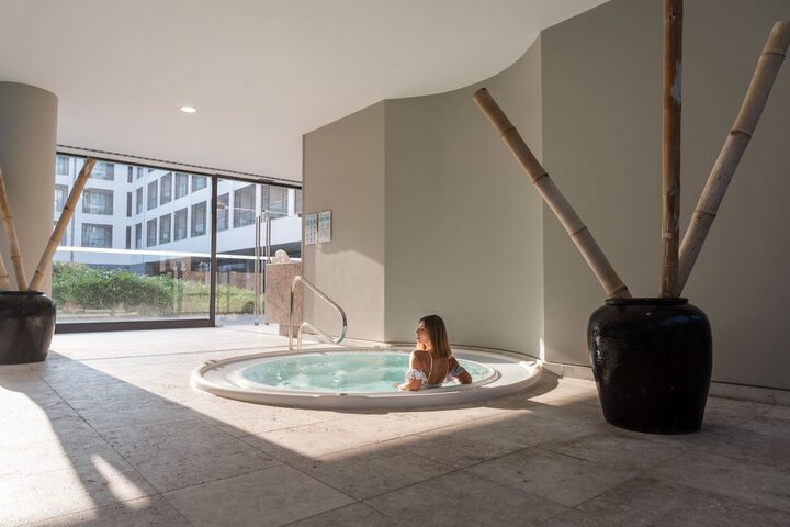 Pool 63 of 126