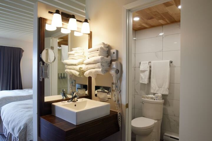 Bathroom Interior Photo