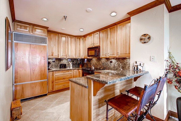 Centennial 1 Bedroom Condo Unit No. 13b in Beavercreek, CO