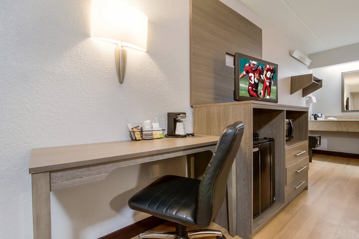 2 Double Beds (4 of 14)