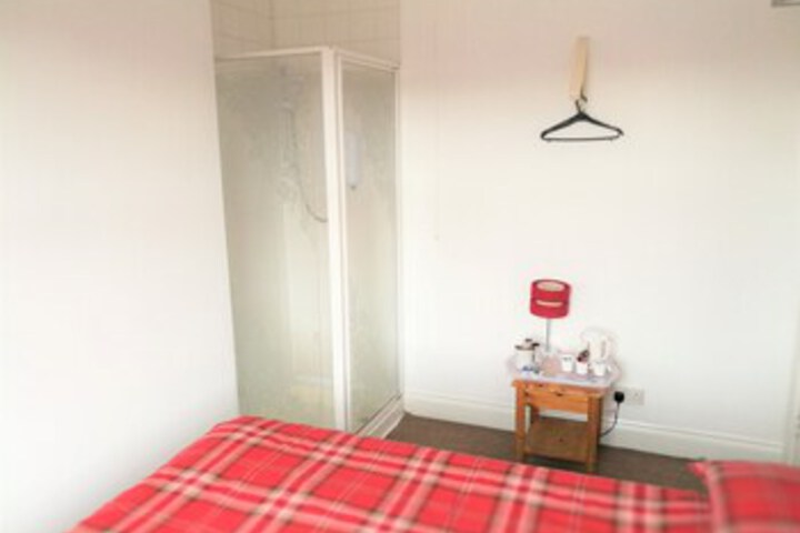 Room 36 of 76
