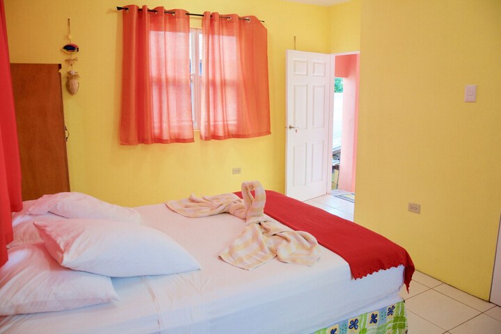 Room 48 of 96