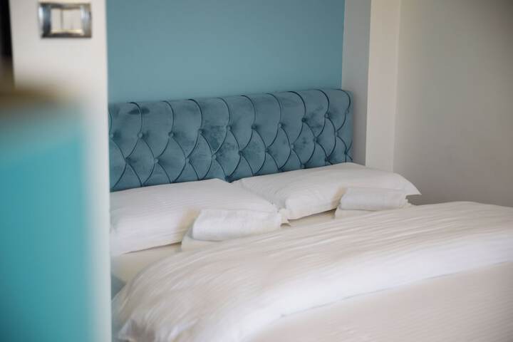 Room 4 of 26