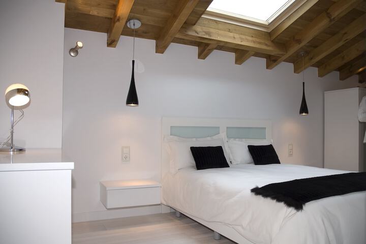 Room 18 of 26