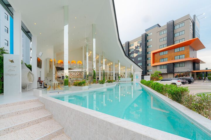 Pool 31 of 56