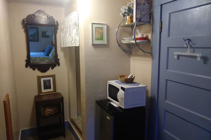Room 6 of 56
