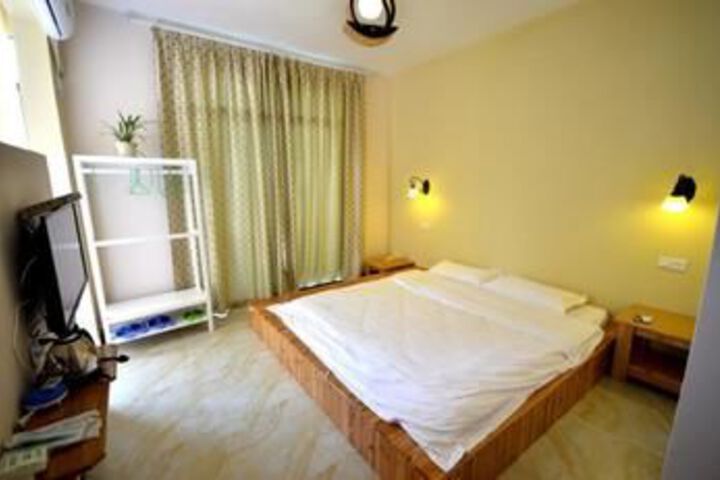 Room 25 of 31