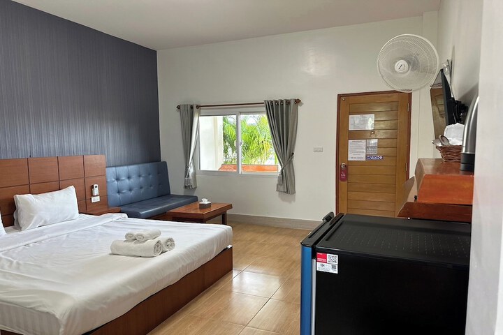 Room 10 of 61