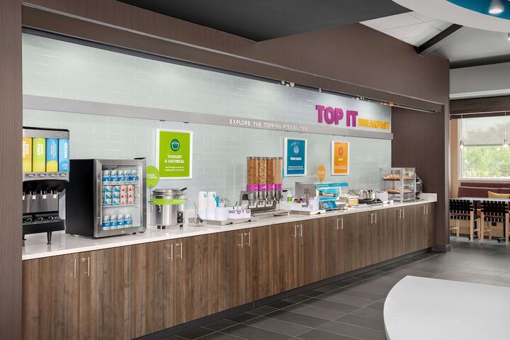 Breakfast/Coffee Service 46 of 56