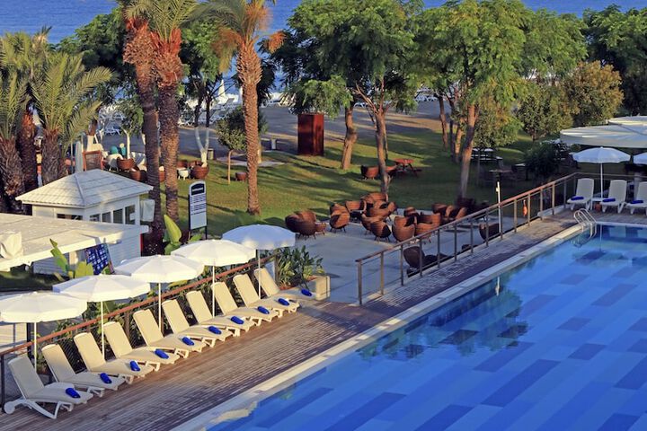 Pool 79 of 180