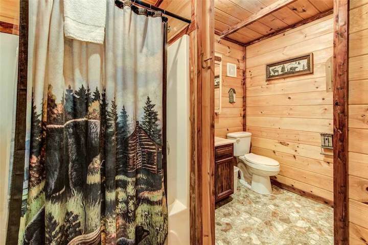 Whispering Secrets Cabin in Sevierville, TN
