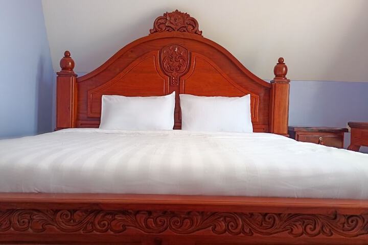 Room 2 of 22