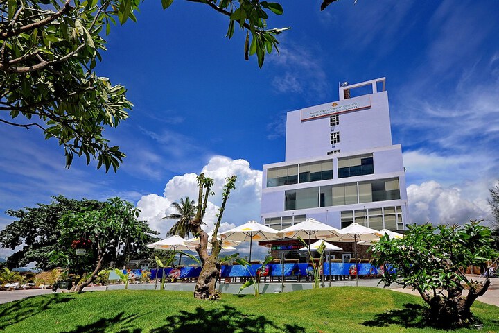 Hotel 59 of 65