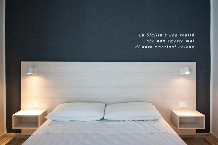 Room 12 of 53