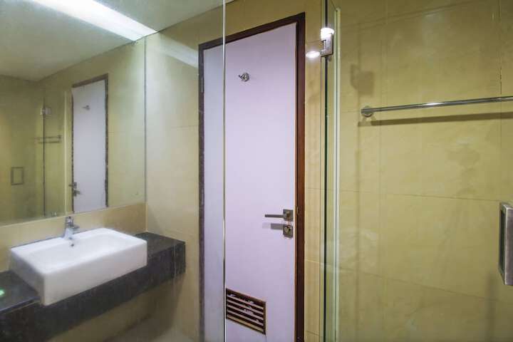 Room 19 of 22