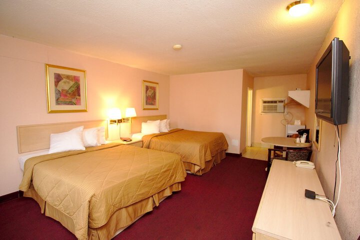 Room 17 of 95