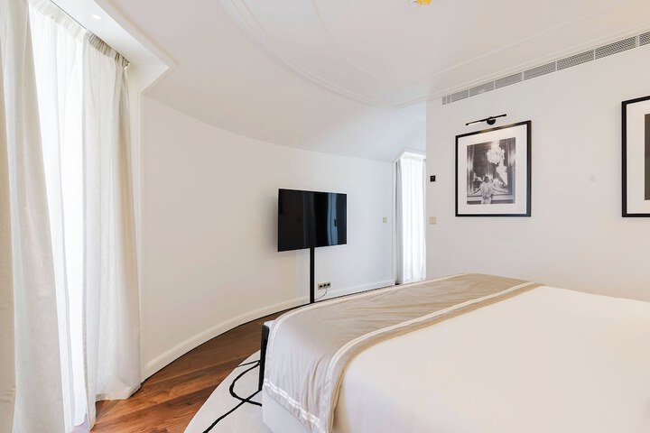 Room 20 of 150