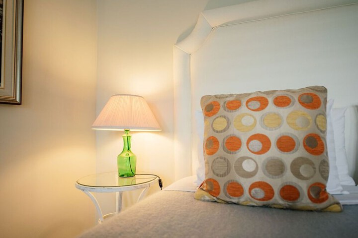 Room 20 of 162