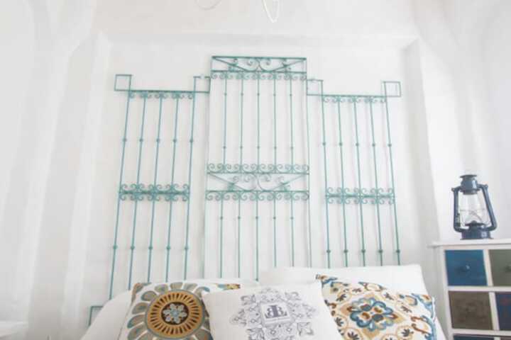 Room 5 of 97