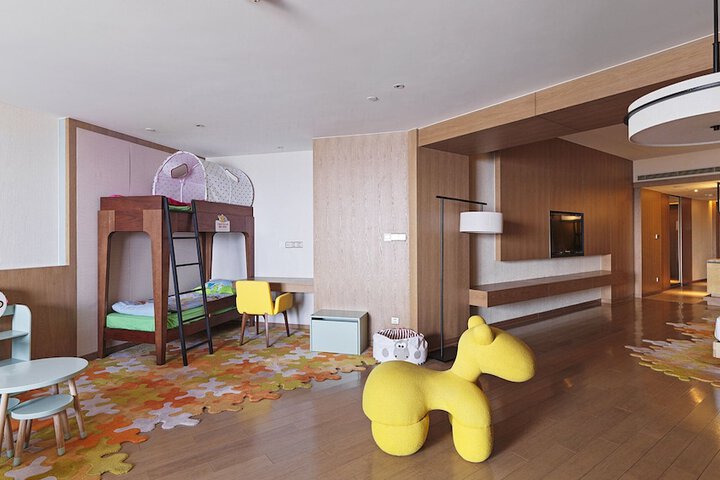Room 7 of 161