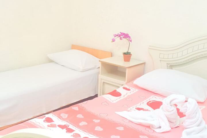 Room 5 of 48