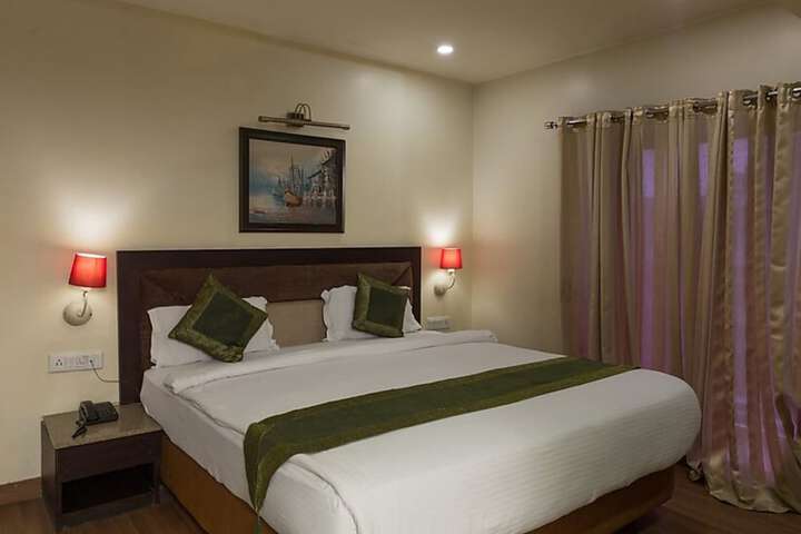 Room 18 of 22