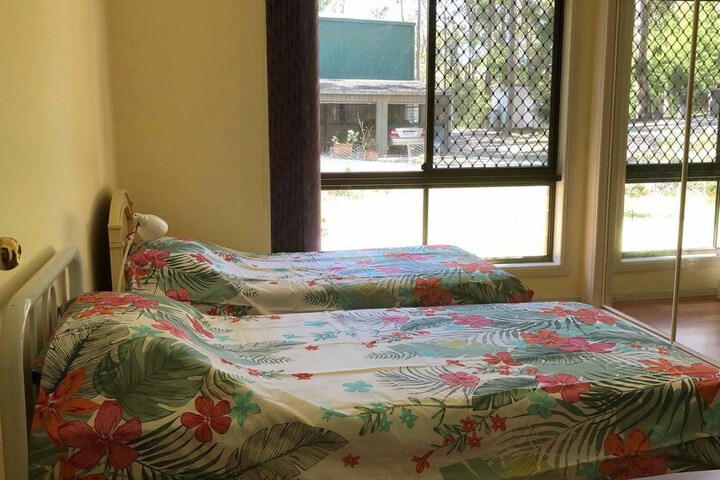 Room 4 of 42